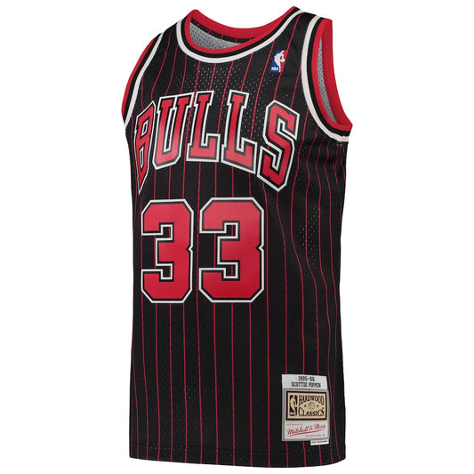 Chicago Bulls Scottie Pippen Mitchell & Ness Black Hardwood Classics Swingman Jersey