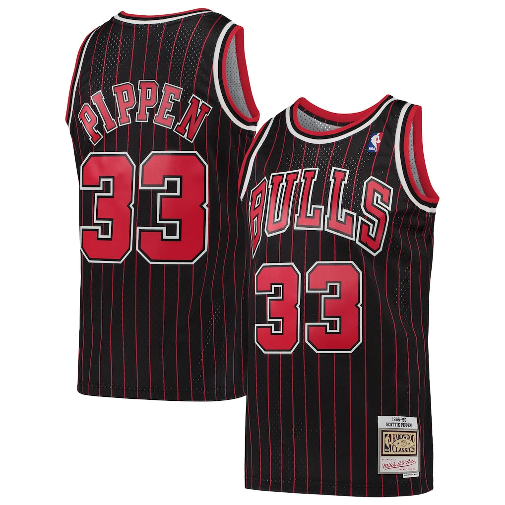 Chicago Bulls Scottie Pippen Mitchell & Ness Black Hardwood Classics Swingman Jersey